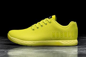 Men's Nobull Neon Lime Trainers Light / Green | SG X2424Y